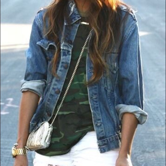 Truly Madly Deeply Tops - TRULY MADLY DEEPLY Camo & Black Star T-Shirt